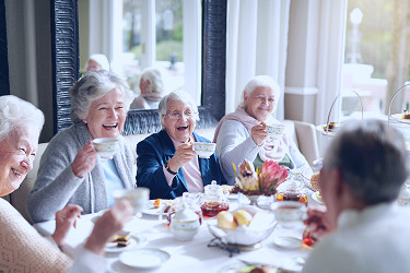 Top 10 Reasons to Move Into A Retirement Community